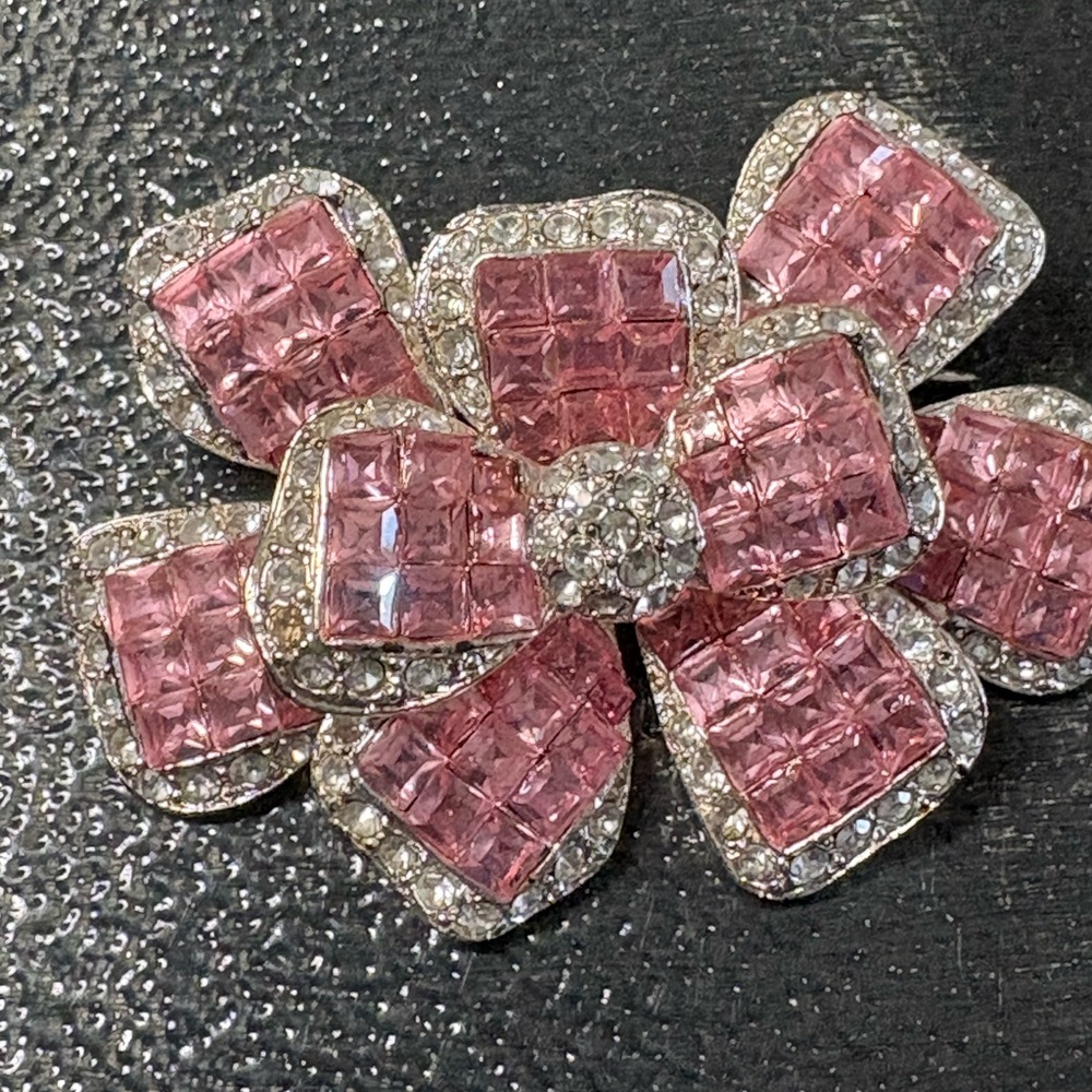 JACKIE ORR SWAROVSKI CRYSTAL BROOCH - Picture 2 of 4